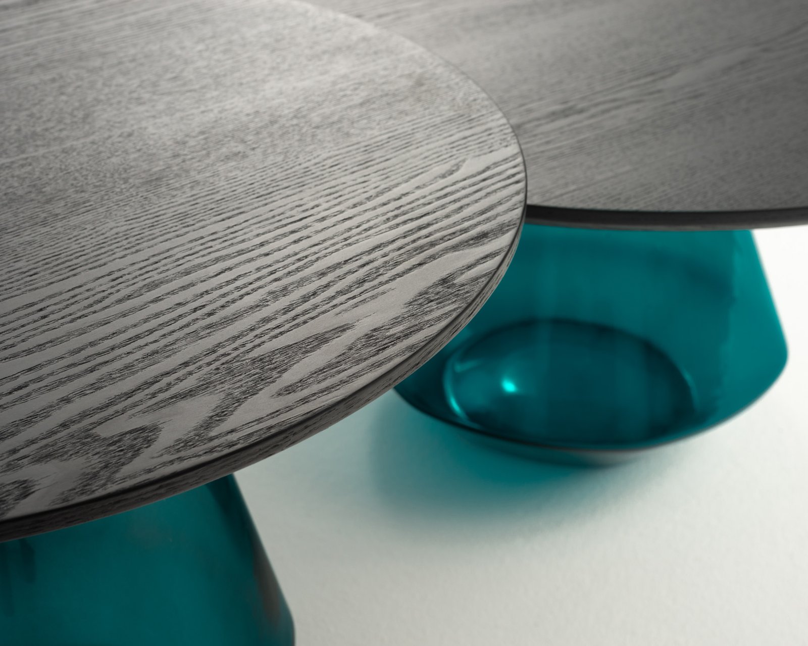 CHROMA Glass TABLES Thumbnail